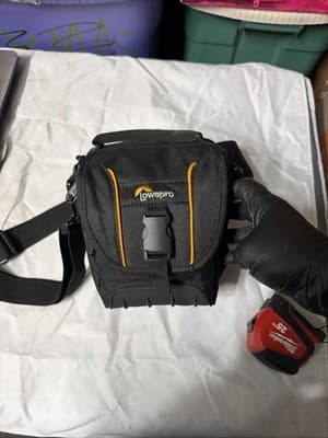 Lowepro LP36864-0WW Adventura SH 120 II Shoulder Bag for DSLR Camera With Lens - Thumbnail 10