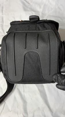Lowepro LP36864-0WW Adventura SH 120 II Shoulder Bag for DSLR Camera With Lens - Thumbnail 6