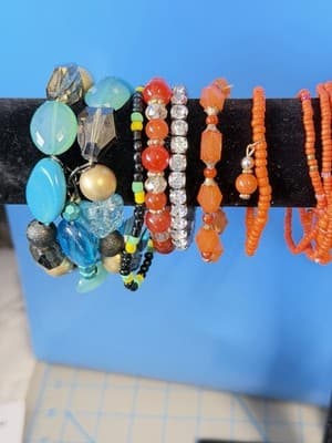 Huge Mixed Jewelry Lot Rings Sz 10 Earrings Bracelets Necklaces Pendants - Thumbnail 6