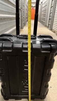 InFocus Hard Rolling Projector Case w/ Foam Insert Lockable Travel Case - Thumbnail 4