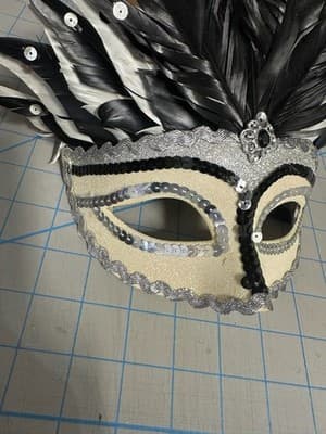 Black White Feather Venetian Masquerade Mask Sequin Costume Party Mardi Gras - Thumbnail 3