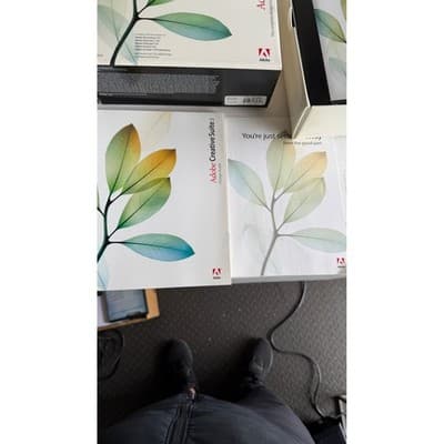 Adobe Creative Suite 2 Premium Macintosh CS2 Photoshop Illustrator InDesign Box - Thumbnail 5
