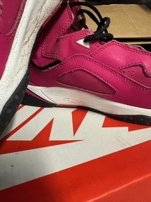 Nike Air Jordan Girls Pink High Top Basketball Shoes Size 6.5Y EUR 39 - Thumbnail 5