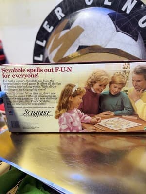 VTG Scrabble Crossword Board Game Milton Bradley Hasbro. 1998 NEW SEALED - Thumbnail 3