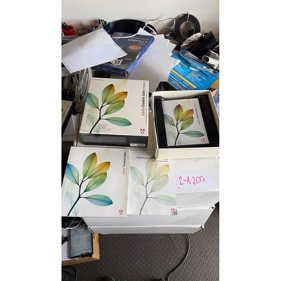 Adobe Creative Suite 2 Premium Macintosh CS2 Photoshop Illustrator InDesign Box - Thumbnail 2