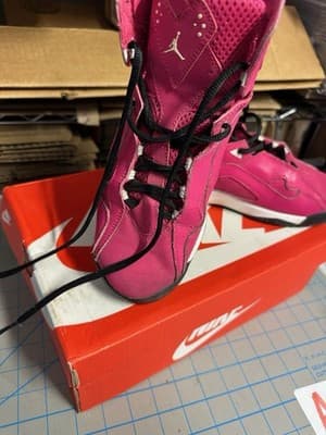 Nike Air Jordan Girls Pink High Top Basketball Shoes Size 6.5Y EUR 39 - Thumbnail 3