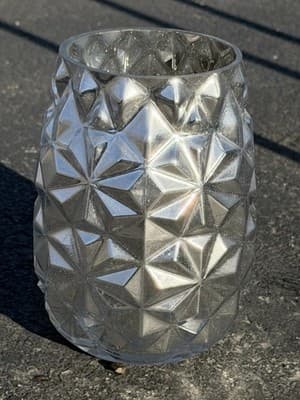 Geometric Clear Glass Vase | Textured Diamond Pattern | Modern Home Decor - Thumbnail 4