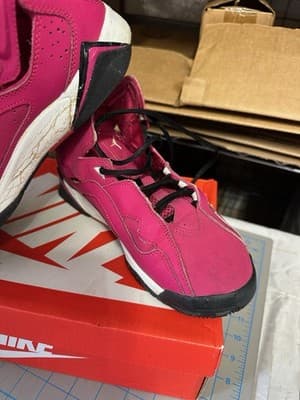 Nike Air Jordan Girls Pink High Top Basketball Shoes Size 6.5Y EUR 39 - Thumbnail 2