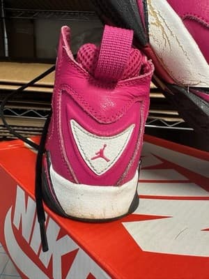 Nike Air Jordan Girls Pink High Top Basketball Shoes Size 6.5Y EUR 39 - Thumbnail 7