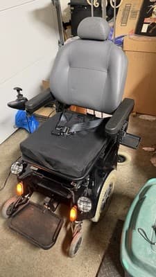 Pride Jazzy 1120 Power Wheelchair For Parts – Needs Batteries - Thumbnail 3