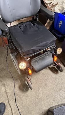 Pride Jazzy 1120 Power Wheelchair For Parts – Needs Batteries - Thumbnail 15