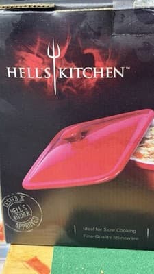 Hell’s Kitchen Covered Square Casserole Dish 11” Red Stoneware - Thumbnail 5