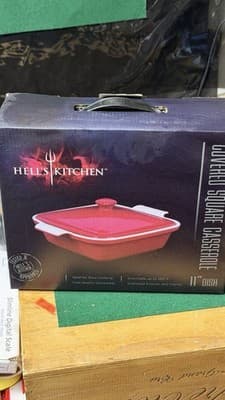 Hell’s Kitchen Covered Square Casserole Dish 11” Red Stoneware - Thumbnail 6