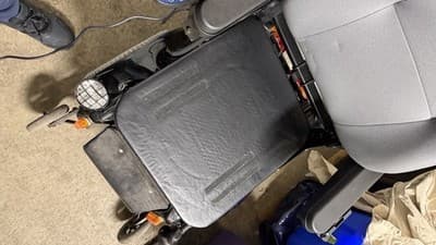 Pride Jazzy 1120 Power Wheelchair For Parts – Needs Batteries - Thumbnail 19