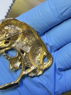Vintage JJ Jonette Cat with Paw in Fish Bowl Pin Brooch Gold Tone Jewelry Signed - Thumbnail 4