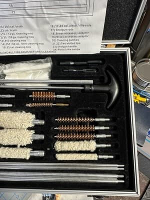 25 Pc Gun Cleaning Kit w Aluminum Case - Thumbnail 4