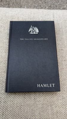 Hamlet Falcon Shakespeare Edited by Betty Bealey HC Longman Canada - Thumbnail 2