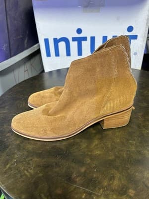 Women’s Brown Suede Ankle Boots Size 9 Back Zip Low Block Heel