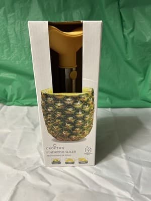 Crofton Pineapple Slicer Corer Cutter Stainless Steel Dishwasher Safe New