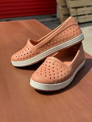 Joybees Women’s Slip On Shoes Size 6 Coral Lightweight Comfort Flats - Thumbnail 3