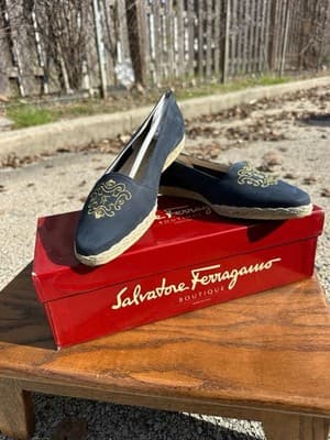 Salvatore Ferragamo Boutique Navy Gold Espadrille Flats Womens 5.5 B