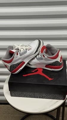 Air Jordan 3 Retro GS White Fire Red Black Size 5Y DM0967-160 - Thumbnail 7