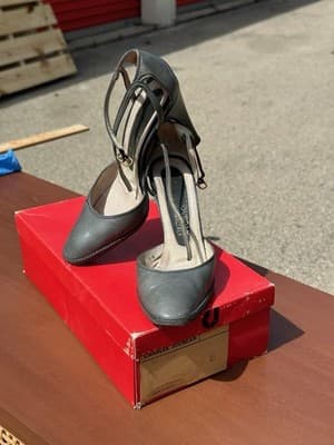 Charles Jourdan Heels 5.5 B Gray Leather Ankle Strap Pumps Made in Spain - Thumbnail 3