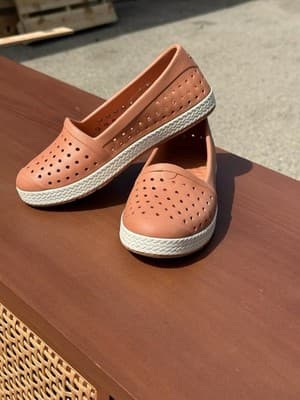 Joybees Women’s Slip On Shoes Size 6 Coral Lightweight Comfort Flats - Thumbnail 2