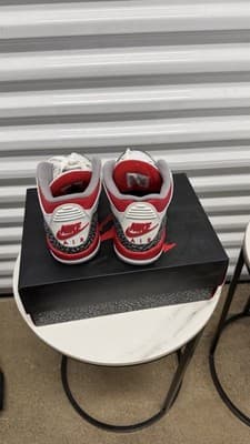 Air Jordan 3 Retro GS White Fire Red Black Size 5Y DM0967-160 - Thumbnail 3