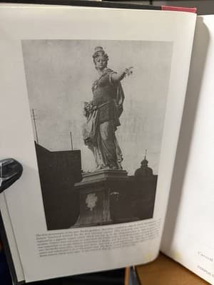Faust's Metropolis: A History of Berlin by Alexandra Richie (1998 Hardcover) - Thumbnail 3