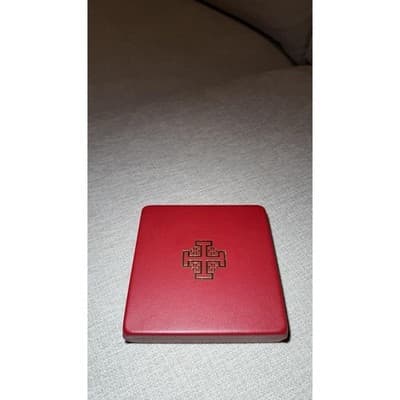 Vintage Jerusalem Cross Medal Set Red Enamel w/ Ribbon Pin Box - Thumbnail 8
