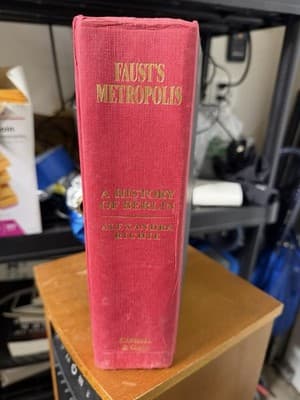 Faust's Metropolis: A History of Berlin by Alexandra Richie (1998 Hardcover) - Thumbnail 6