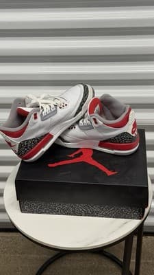 Air Jordan 3 Retro GS White Fire Red Black Size 5Y DM0967-160 - Thumbnail 8