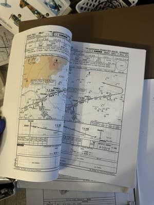 Jeppesen Aviation Charts Binder – Chicago, Frankfurt, Warsaw, 1980s-2018 - Thumbnail 15