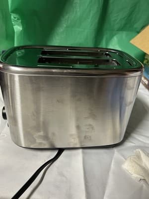 BLACK+DECKER TR1050SS: 2 Slice Extra-Wide Self-Centering Toaster Stainless Steel - Thumbnail 7