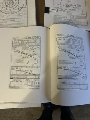 Jeppesen Aviation Charts Binder – Chicago, Frankfurt, Warsaw, 1980s-2018 - Thumbnail 7