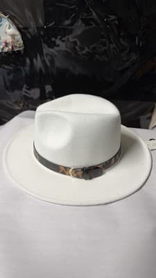 Francesca’s White Faux Felt Hat Fedora Style One Size New with Tags