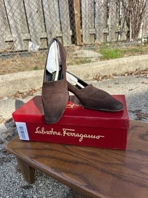 Salvatore Ferragamo Maurizia Brown Suede Heels Pumps Size 5B