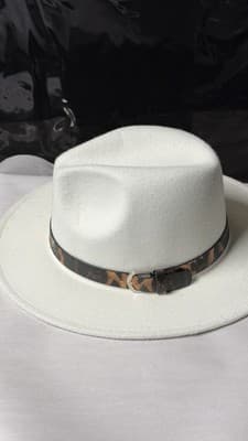 Francesca’s White Faux Felt Hat Fedora Style One Size New with Tags - Thumbnail 2
