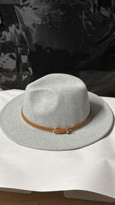 Francesca’s Felt Fedora Hat Gray One Size Leather Band Wide Brim NEW - Thumbnail 2
