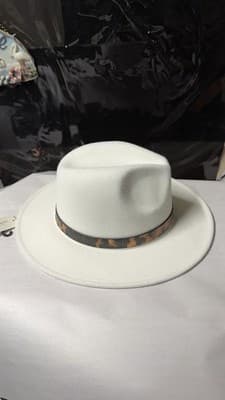 Francesca’s White Faux Felt Hat Fedora Style One Size New with Tags - Thumbnail 6