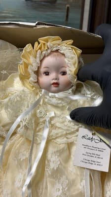 Vintage Sankyo Porcelain Doll Lace Dress Made in Taiwan 1980s - Thumbnail 11