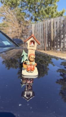 Goebel Hummel Hum 84 Am Wegesrand Worship 60th Anniversary Figurine - Thumbnail 3