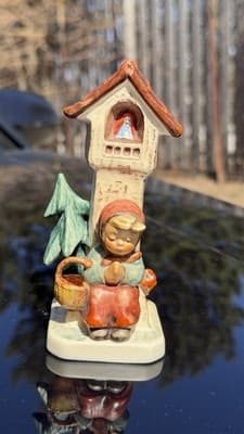 Goebel Hummel Hum 84 Am Wegesrand Worship 60th Anniversary Figurine - Thumbnail 2