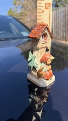 Goebel Hummel Hum 84 Am Wegesrand Worship 60th Anniversary Figurine - Thumbnail 9