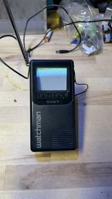 Sony Watchman FD-230 Portable TV VHF/UHF Vintage Untested 1994