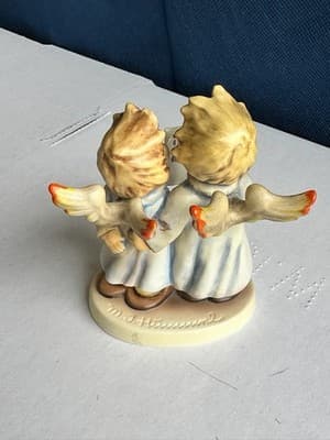 Goebel Hummel Heaven & Nature Sing #1798 Hum 2096/Q Angel Figurine - Thumbnail 7