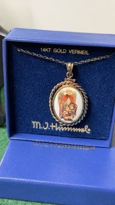 Goebel Hummel Hum 84 Am Wegesrand Worship 60th Anniversary Figurine - Thumbnail 17