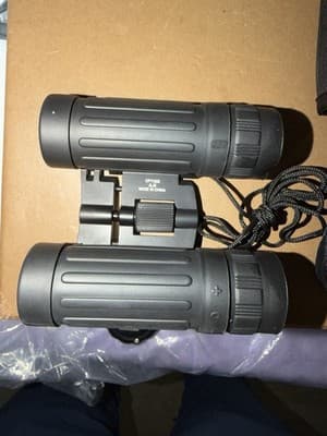 Barska 8x21 Compact Binoculars w/ Carrying Case — 383ft/1000yds Black - Thumbnail 7