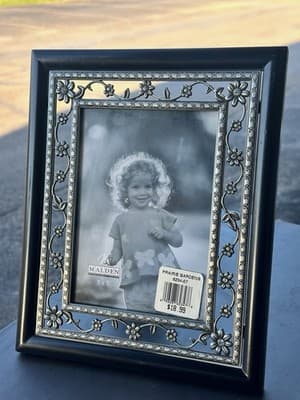 Malden 5x7 Photo Frame Prairie Gardens Floral Metal Silver Black Tabletop